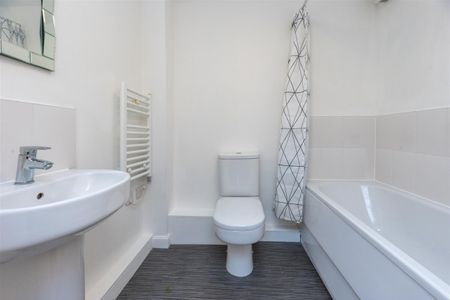 Sirius Apartments, Pentrechwyth, SA1 7GA, Swansea - Photo 5