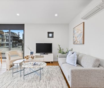 Spacious 1-bedroom on the city fringe - Photo 1
