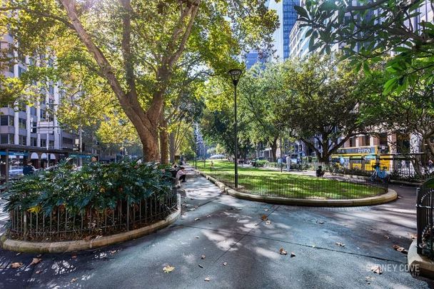 Oversized One Bedroom On York | Furnished - Photo 1