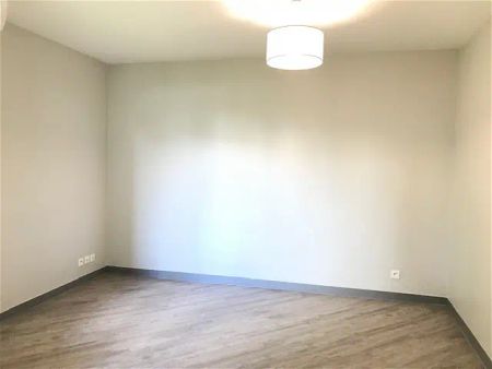 Location appartement 1 pièce - 21.39m² à Joue les tours (37300) - Photo 2