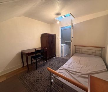 Room in a Shared House, Fairlope Road, E11 - Photo 5