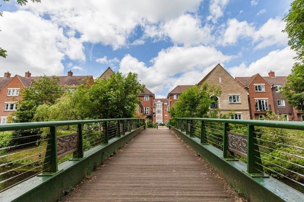 Thames View, Abingdon - Photo 1