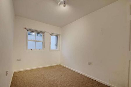 Western Place, Worthing, BN11 - Photo 2