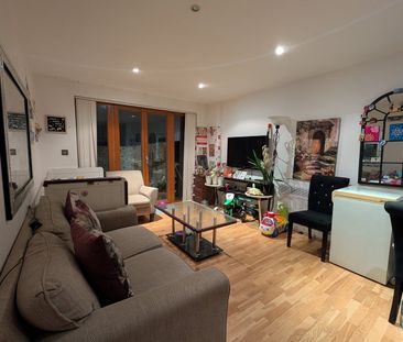 2 Bed Flat, Icon Building, IG1 - Photo 1