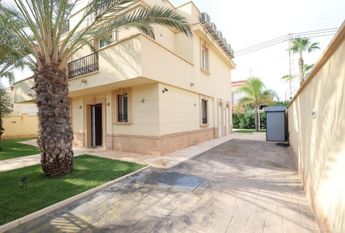 Cabo Roig – Chalet independiente en alquiler
