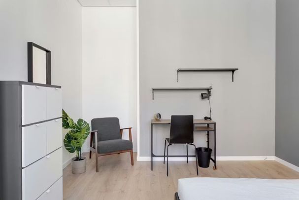 Via Privata Minturno, Milan, Lombardy 20127 - Photo 1