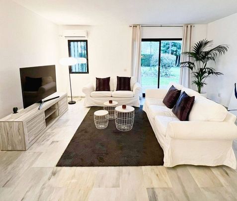 Luxury Townhouse for rent in Estepona, Spain - Photo 1