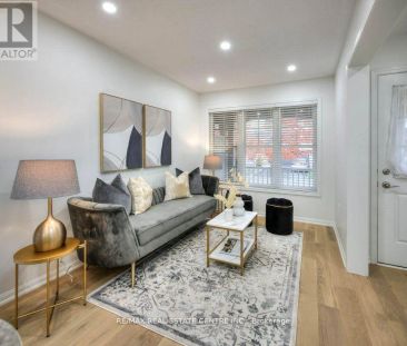 782 MAQUIRE TERRACE - Photo 4