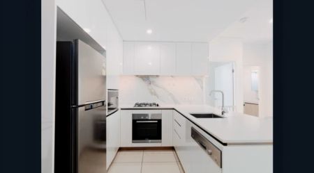 2 bed 2 bath-1303 - Photo 3