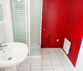 Location Appartement 1 pièce 24m² BEAUVAIS 60000 - Photo 2
