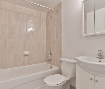 2 Bedrooms Open Concept - Photo 2
