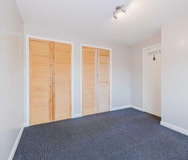 3 bedroom property to rent - Photo 1