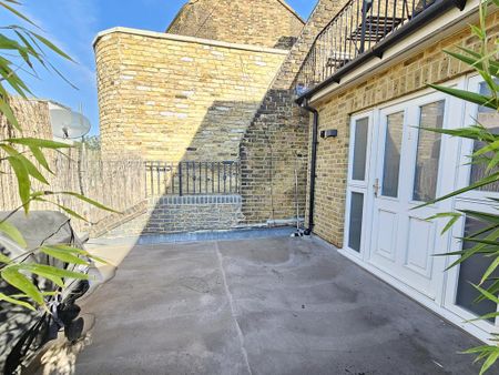 1 bedroom flat to rent - Photo 5