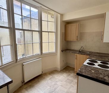 Eastborough, Scarborough - Photo 4