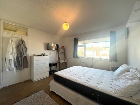 Montrose Avenue, Dublin 5 (House Share - Double Rooms to Rent) - Photo 2