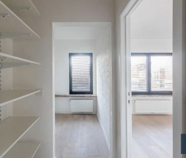 Instapklare eigendom met tuin te Mariakerke - Foto 2