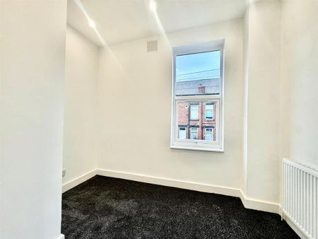 5 bedroom terraced house to rent - Photo 3
