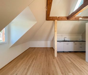 Appartement mansardé avec beaucoup de caractère - Foto 2