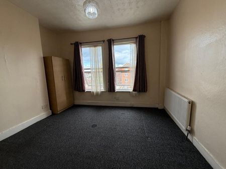 Studio Flat, Heron Mews, IG1 - Photo 4