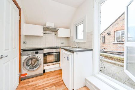 1 bedroom flat to rent - Photo 3