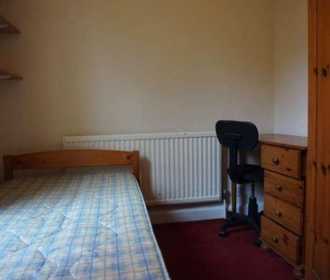 Thackeray Road, SO17 - Photo 3