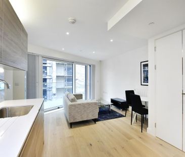 Studio to rent - Photo 1