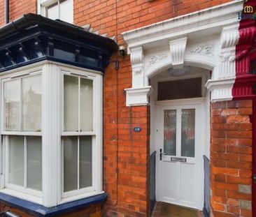 4 bedroom Terraced House To Let - Photo 6