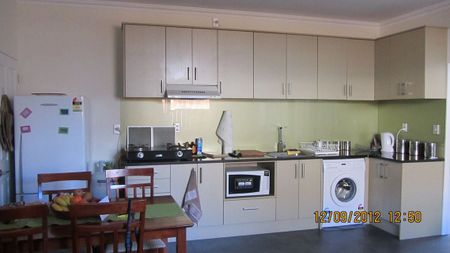 Pinehill - Furnished 2 Bed Rangitoto College Zone - Photo 3