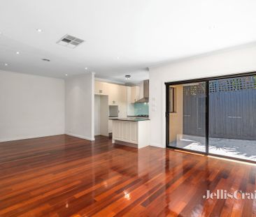 2/1 Peak St, Malvern East - Photo 1