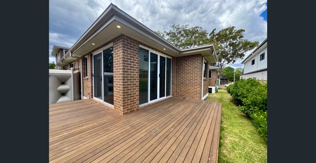 Sleek Brand-New Duplex in a Prime West Ryde Location - Photo 1