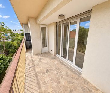 Location Appartement 3 pièces 76m² NICE 06000 - Photo 6
