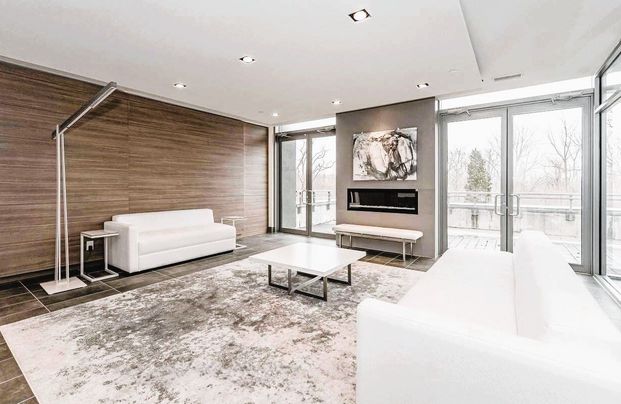 For Lease - 5240 DUNDAS Street Unit# B616, Burlington, Ontario - Photo 1