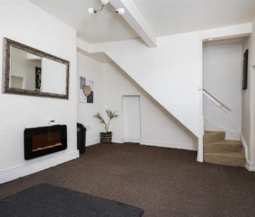 1 bedroom semi-detached house to rent - Photo 3