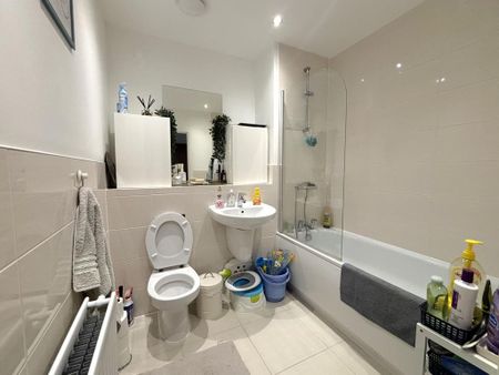 1 bedroom flat to rent - Photo 4