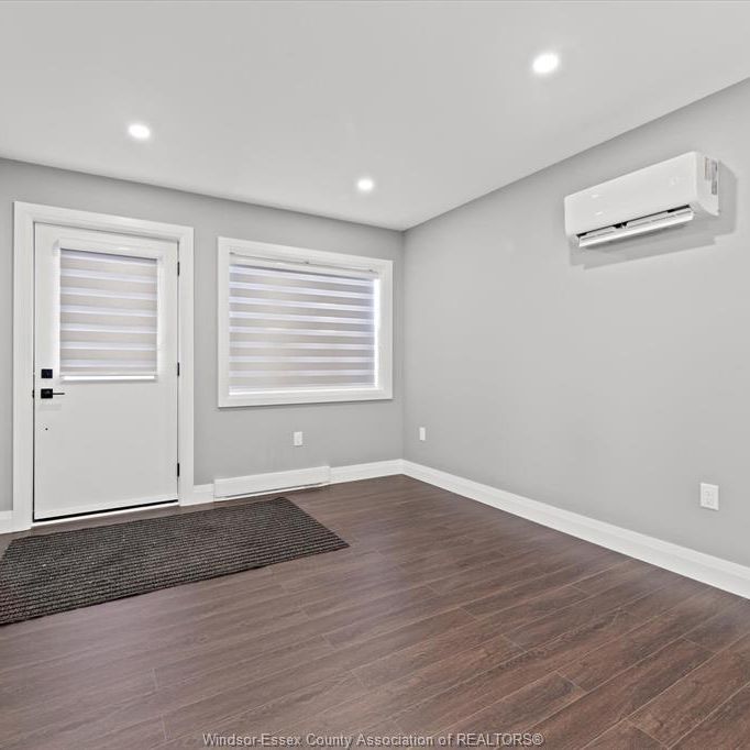 For Lease - 1147 HICKORY Unit# UPPER, Windsor, Ontario - Photo 1