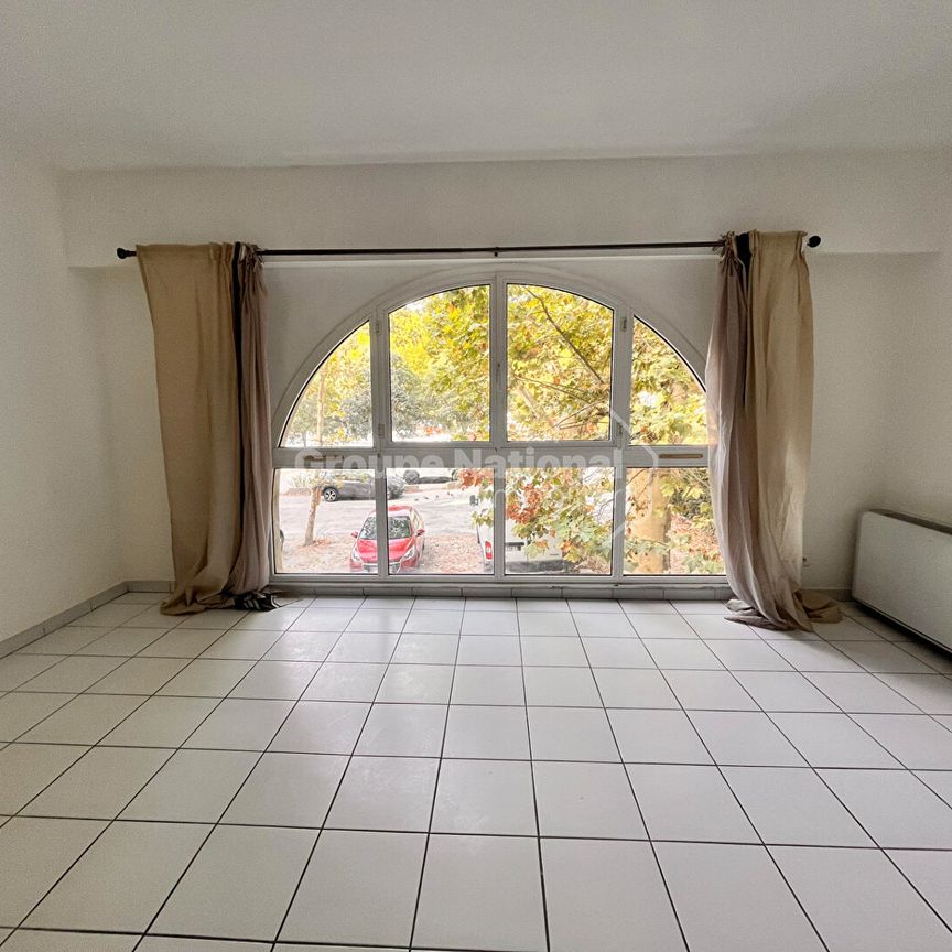 Location Appartement 1 pièce 38m² - Photo 1