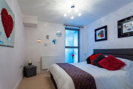 1 bedroom flat to rent - Photo 2