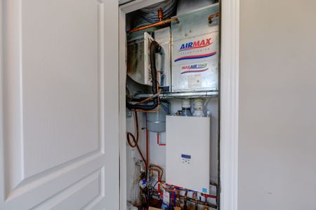 For Lease - 457 Plains Road Unit# 205, Burlington, Ontario - Photo 4