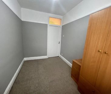 3 Bed Maisonette, Hedge Lane, N13 - Photo 5