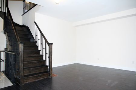 For Lease - 52 Causland Lane, Richmond Hill, Ontario - Photo 5