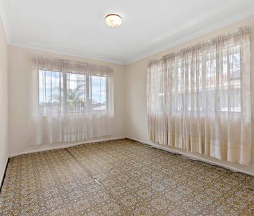 2305 Sandgate Rd, Boondall QLD 4034 - House For Rent | Domain - Photo 1