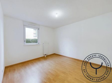 Superbe appartement avec jardin et terrasse à deux pas du centr - Photo 4