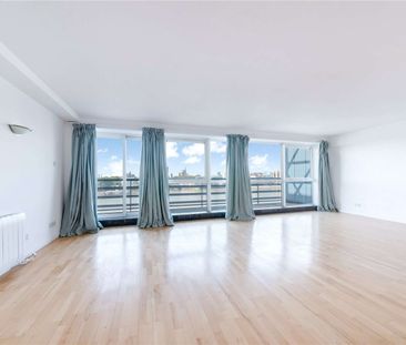 A two double bedroom duplex penthouse situated on the 6th and 7th f... - Photo 5