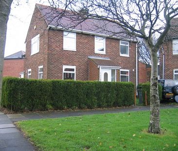 5 bed house close to New College - good bus links to central Durham - Photo 2