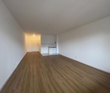 Mit Loggia: Helle und wirklich großzügige 1 Zimmer-Wohnung in top L... - Photo 3