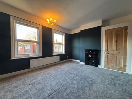 3 bedroom terraced house to rent - Photo 5