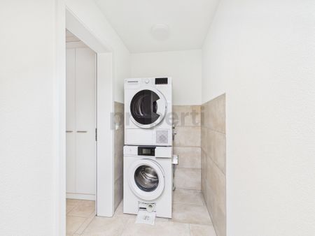 Grosszügige 3.5-Zimmer-Dachwohnung in Günsberg moderner Wohnkomfort in ruhiger Lage - Foto 3