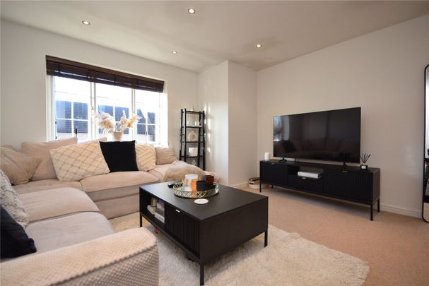 95, Dunlop Avenue, Leeds, West Yorkshire, LS12 6LE - Photo 1