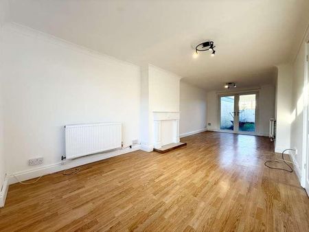 Yew Tree Gardens, Birchington, CT7 - Photo 3