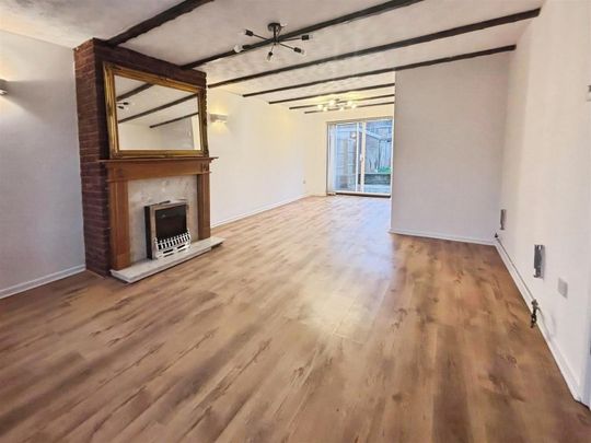 3 BED Detached house To rent - Photo 1